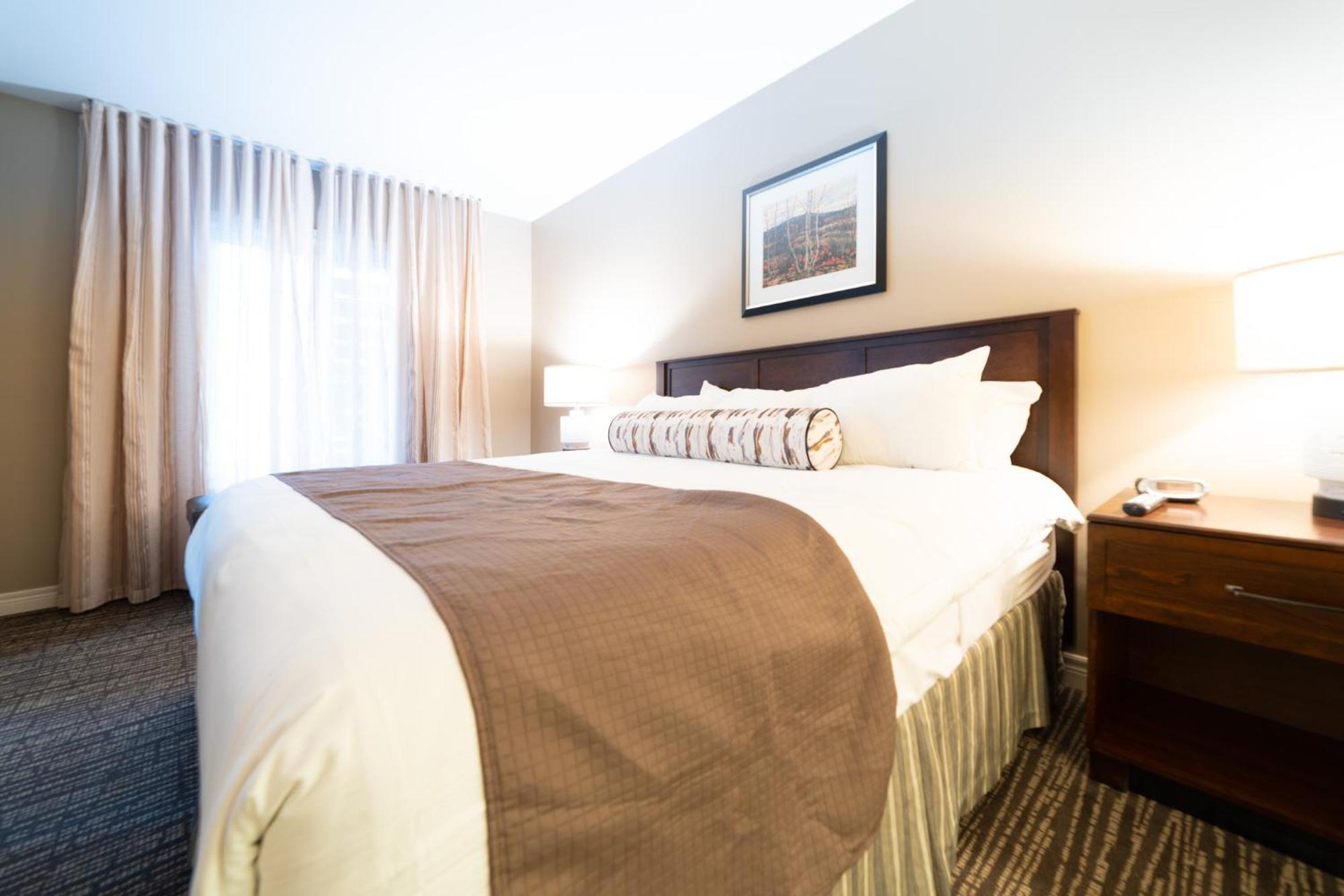 Horseshoe Valley Suites - The Aurora Shanty Bay Екстер'єр фото